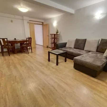 Park Apartment
